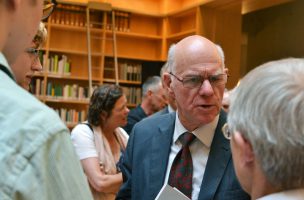 Bundestagspräsident Prof. Dr. Norbert Lammert bei seinem Vortrag zum Thema »Brauchen wir eine Leitkultur?« im Bücherkubus der Herzogin Anna Amalia Bibliothek.