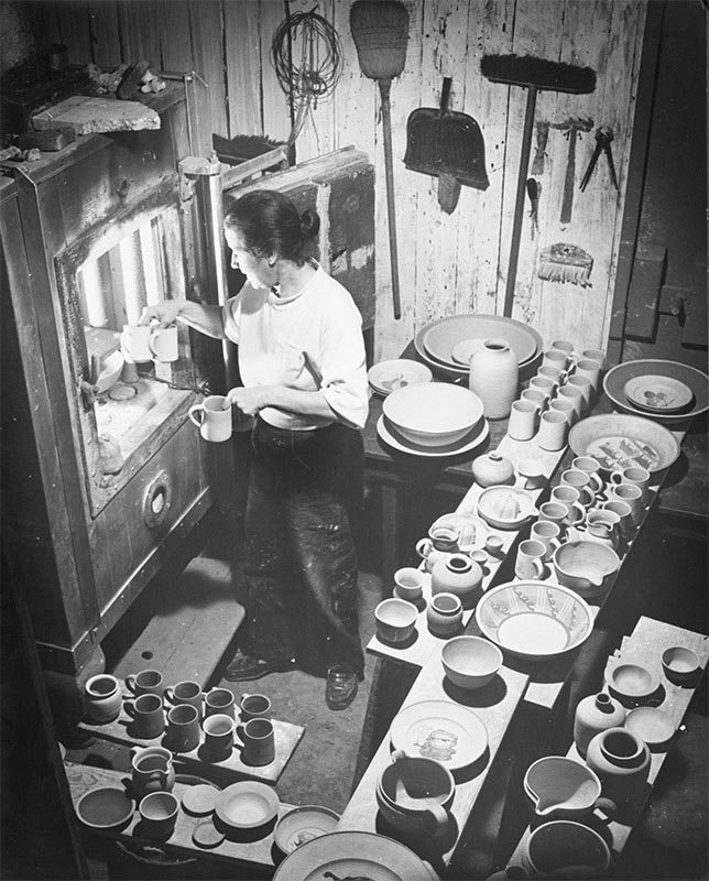 Until 1979 Marguerite Friedlaender-Wildenhain gave summer courses for young ceramic artists at the Pond Farm Pottery in Guerneville, photo by Otto Hagel, provided by permission from Stewards of the Coast and Redwoods